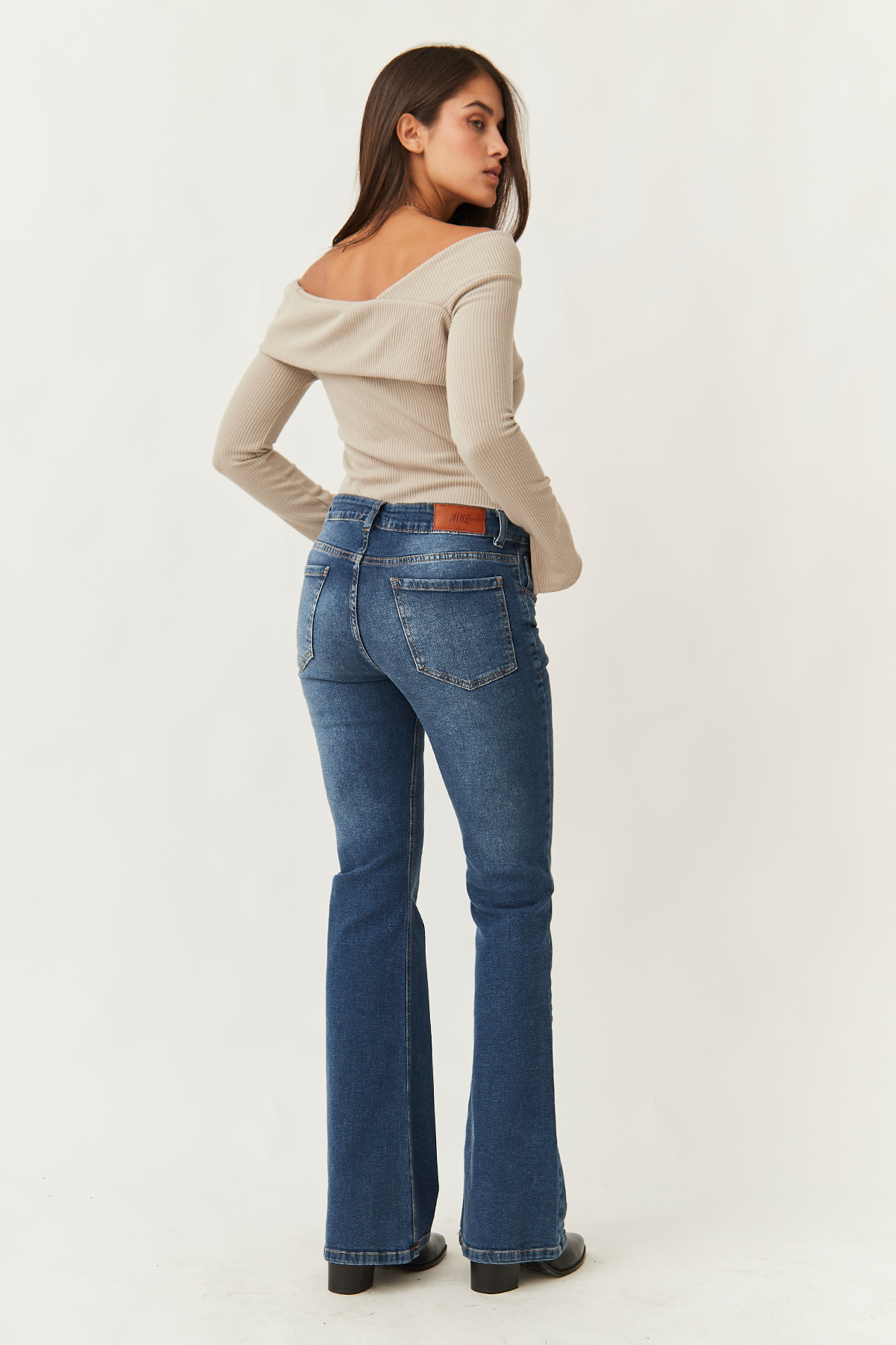 Kassandra LB - Imagen 3